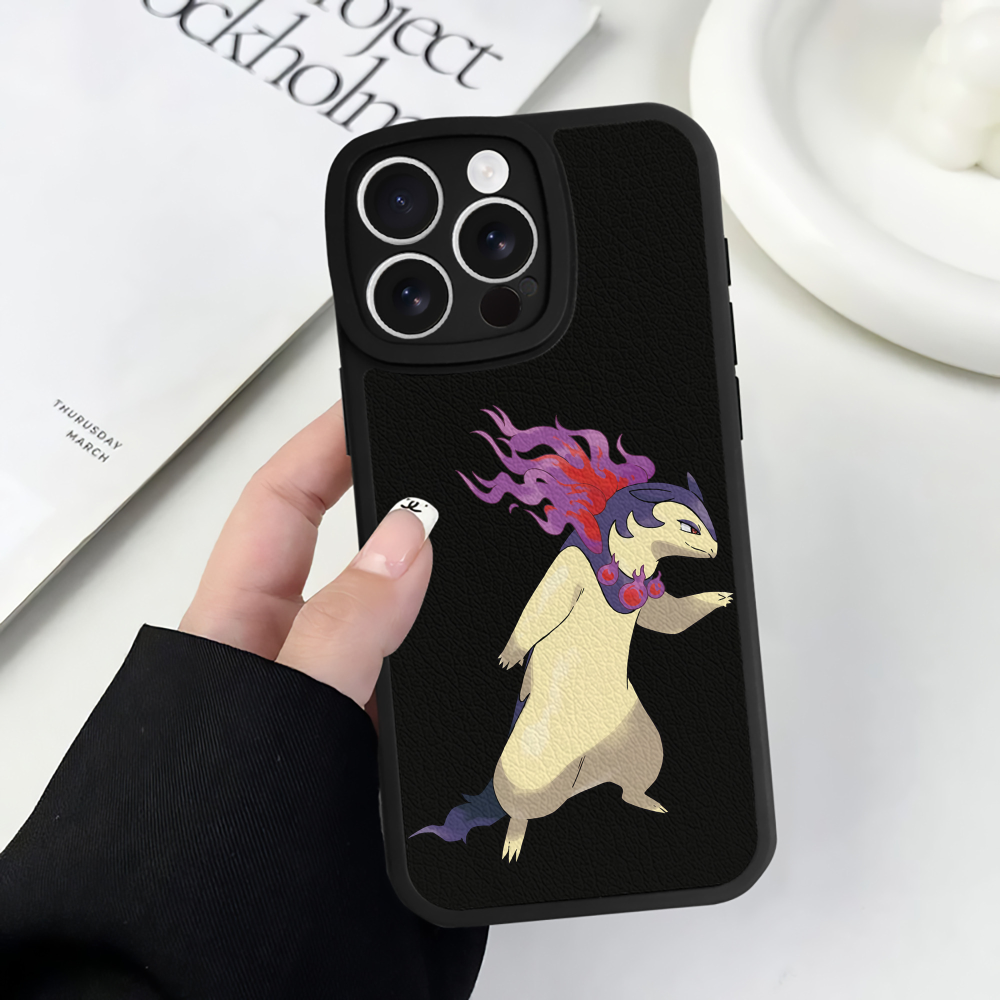 （画像用） ポケットモンスター Pokémon 【iPhone 16シリーズ対応】シリコンスマホケース（レザー調） 材質：シリコン